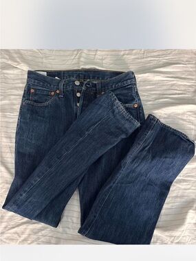 Levi’s  501 Dark Blue Women's mid rise Straight / cigarette Jeans